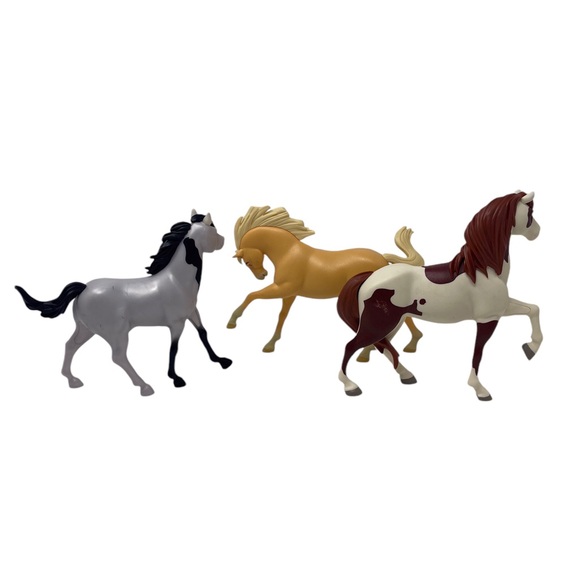 Dwallo Just Play horse figures lot of three - Picture 4 of 9